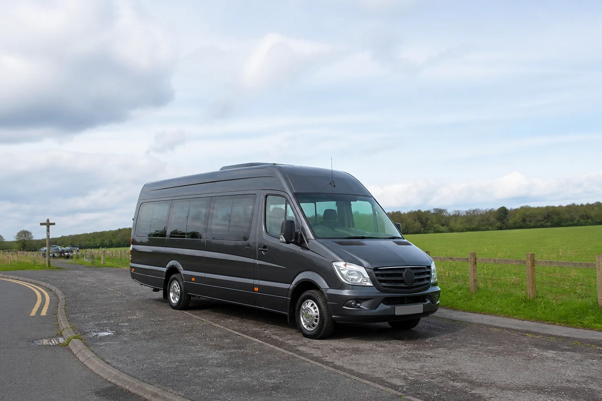19 Seater Minibus Hire