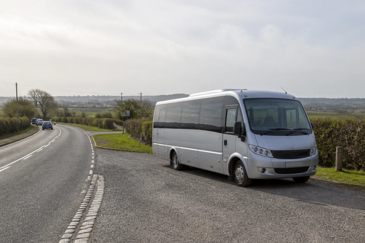 22 Seater Minibus Hire